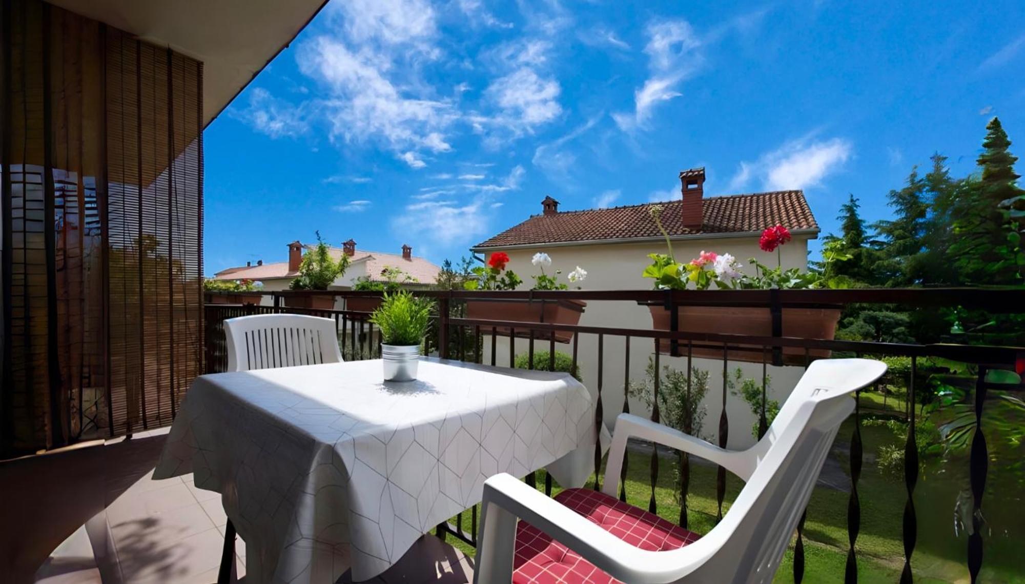 פורץ Amelie Apartments מראה חיצוני תמונה